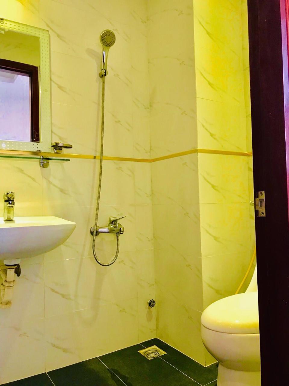 Quynh Anh Hotel Ho Chi Minh-staden Exteriör bild